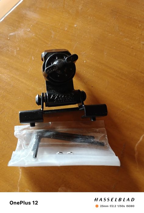 Uchwyt do anteny CB z super cienkim przewodem.