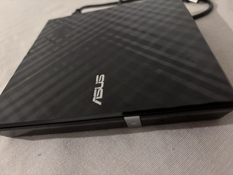 Nagrywarka zewnętrzna ASUS