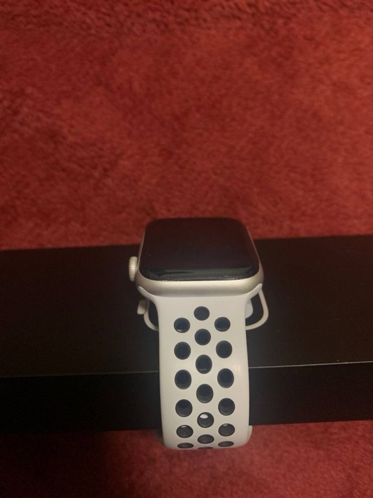 Apple Watch 6 44 mm Nike