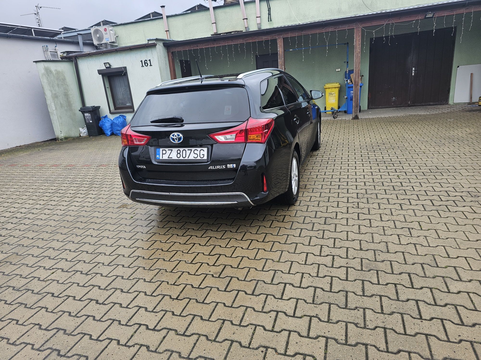 Auris hybryda 2014r