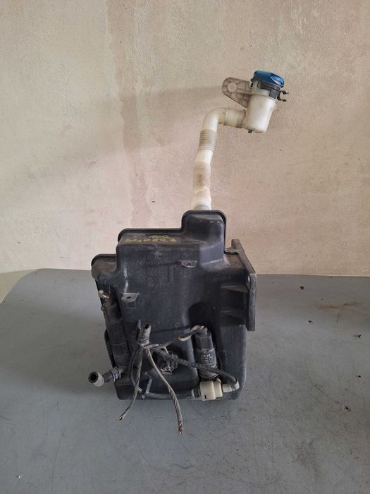 Zbiorniczek płynu spryskiwaczy skoda superb II xenon