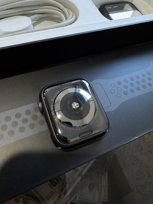 Apple Watch 5 series Nike 44mm