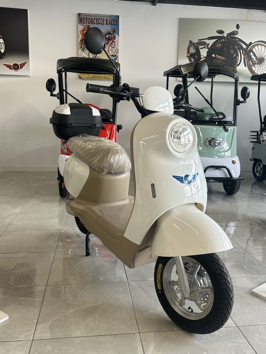 MOTAS50cc elétricas,scooters novas com bateria de lítio dsde990€