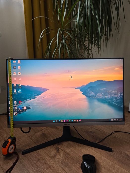 Монітор Samsung 28'