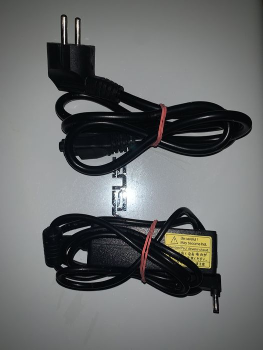 Оригінальна зарядка до ноутбука Asus