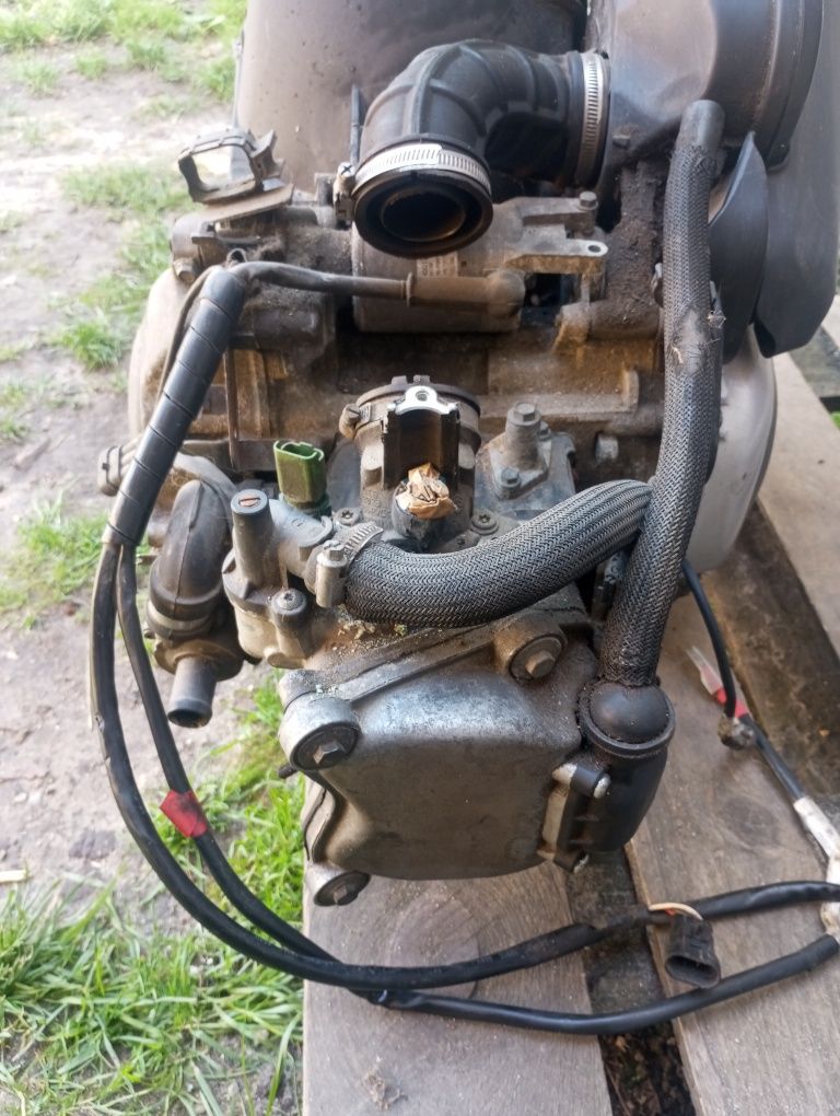 Silnik ECS Yourban 300 Piaggio Sprawny Kompletny wysyłka