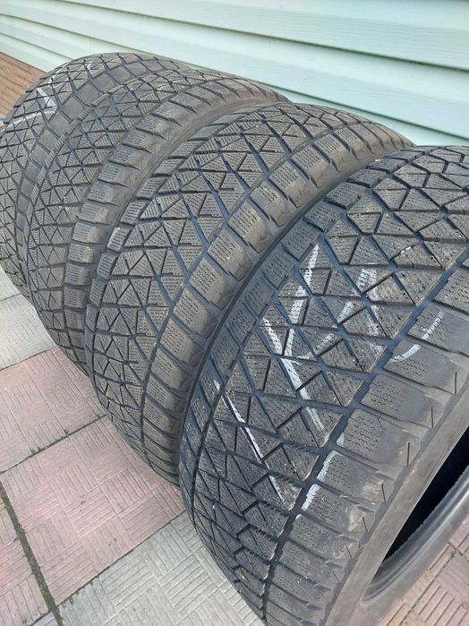Продам комплект зима 235/55/R18 BRIDGESTONE Японія.