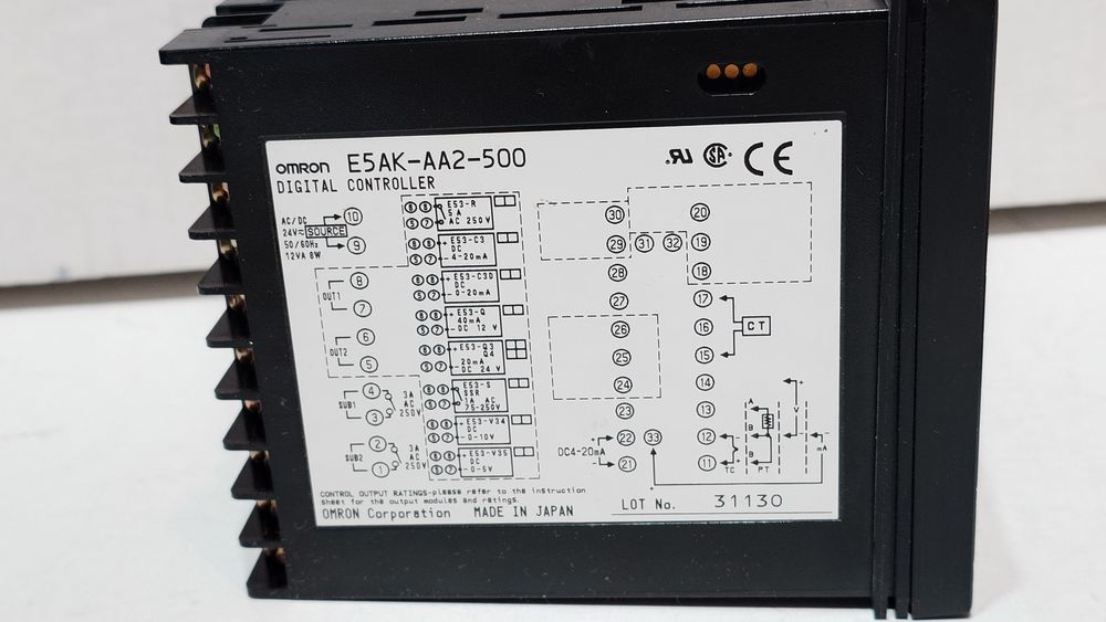 Контроллер температуры OMRON E5AK-AA2-500