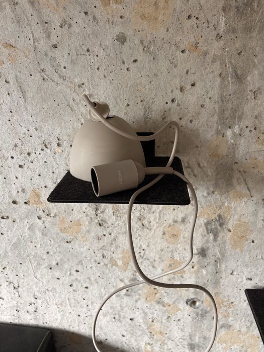 Nowa beżowa kremowa lampa sufitowa