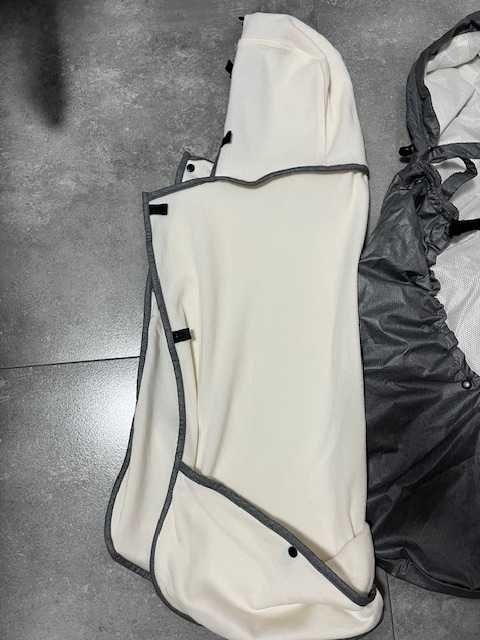 Bébéar Zimowy pokrowiec na nosidełko.