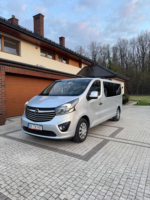 Wynajmę BUSA 9 OSOBOWEGO Opel VIVARO 2018r