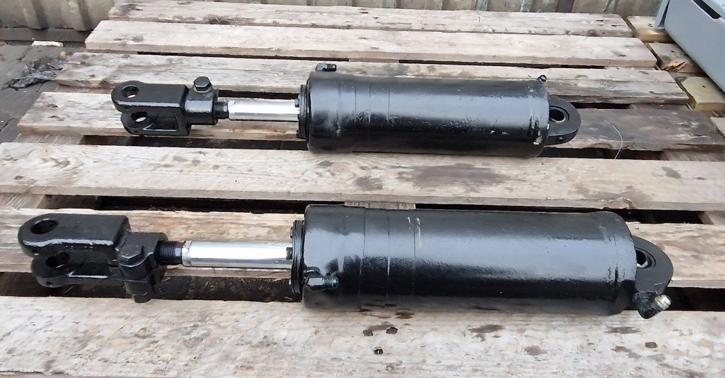 Siłownik hydrauliczny wychyłu masztu Clark C500-Y50