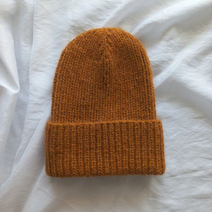 Шапки в'язані жіночі з італійського мериносу; альпака