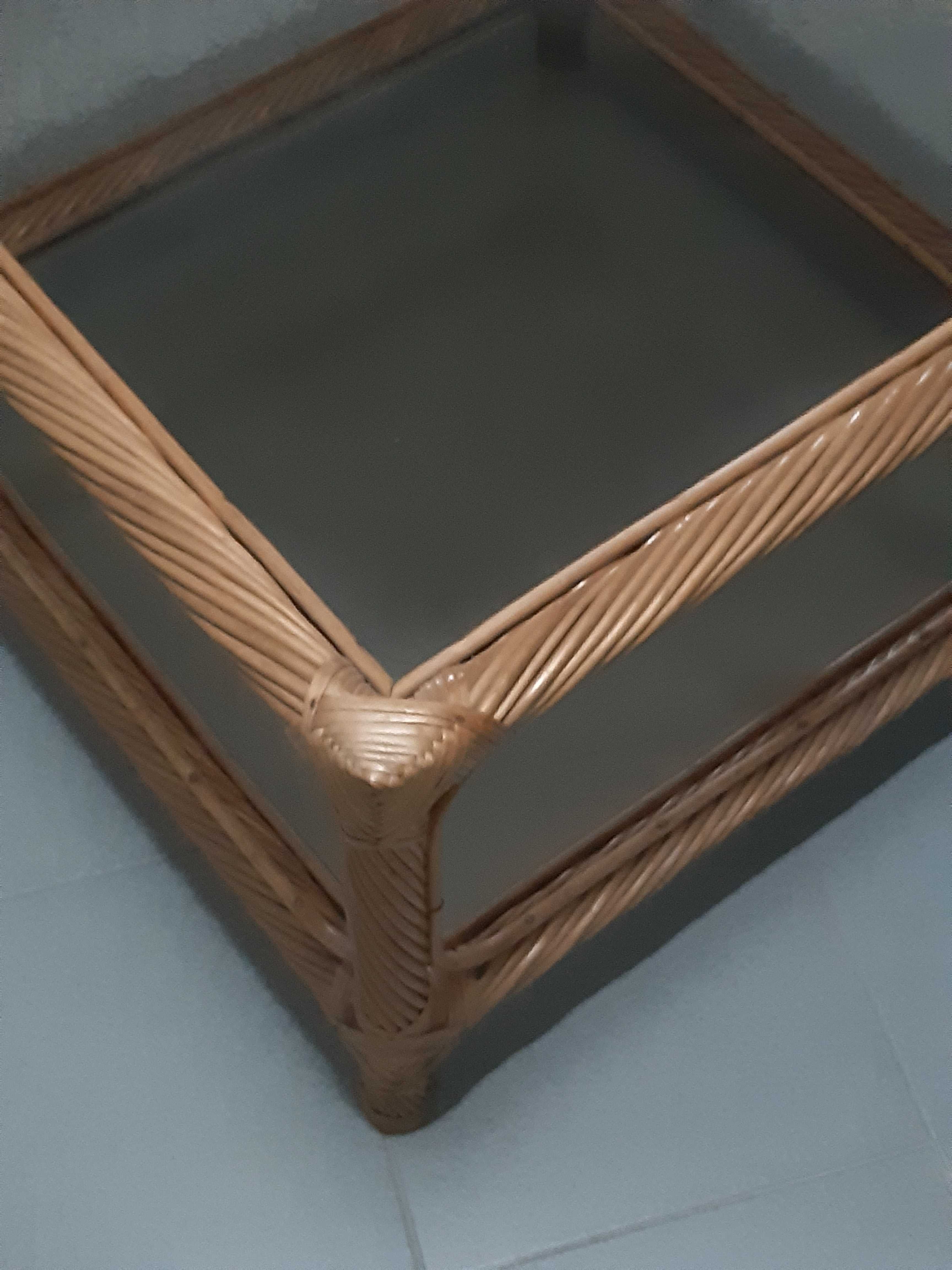 Mesa de centro em verga