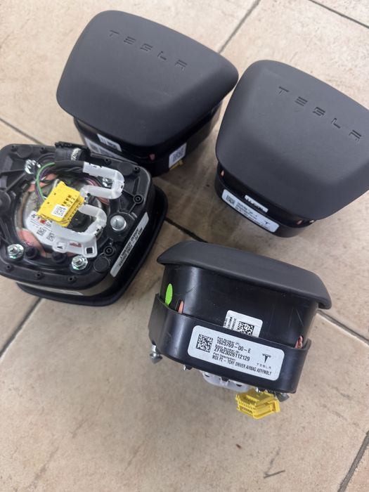 Подушка безопасности в руль tesla model s/x