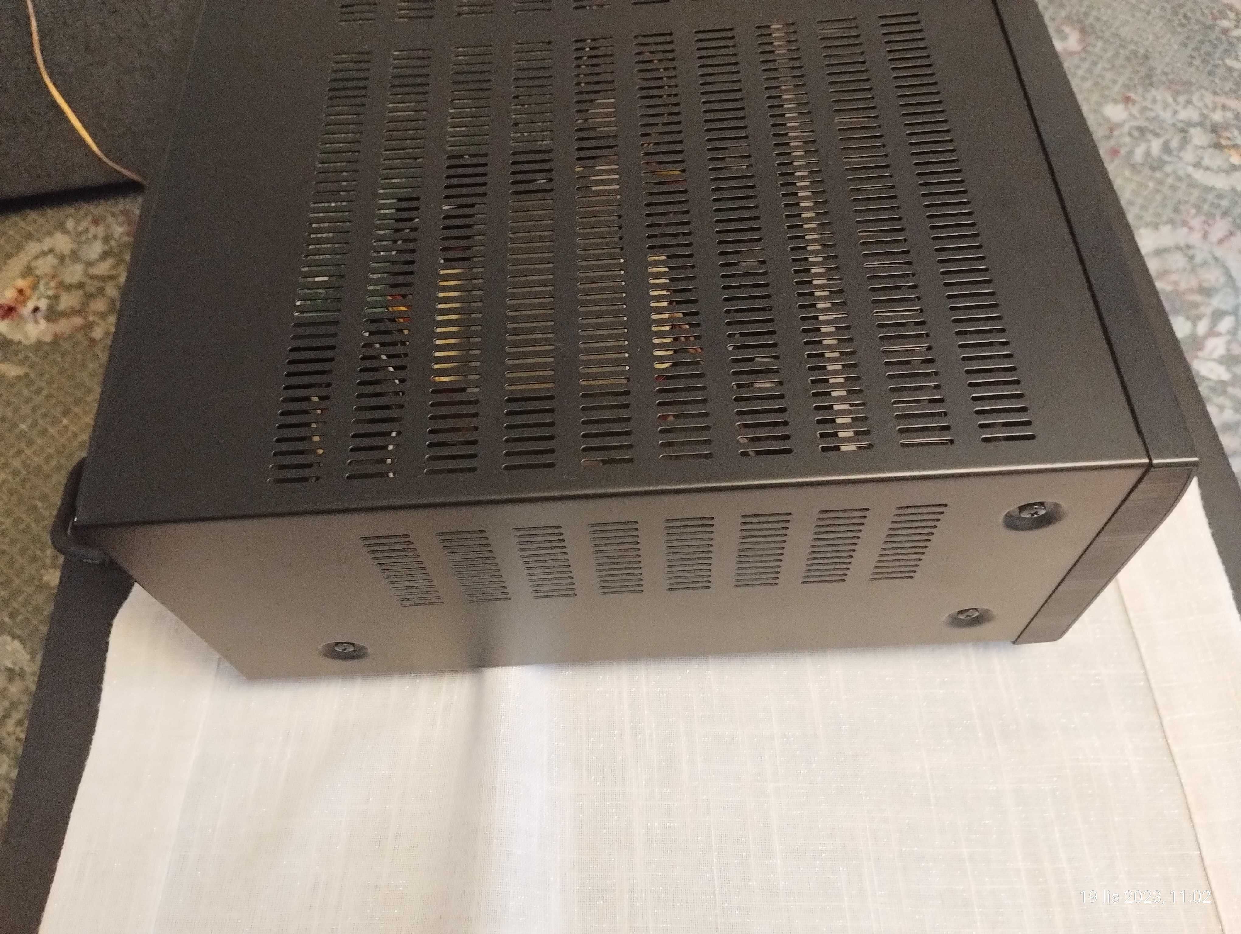 Amplituner DENON AVR 1912  internet radio, USB, HDMI, Denon App