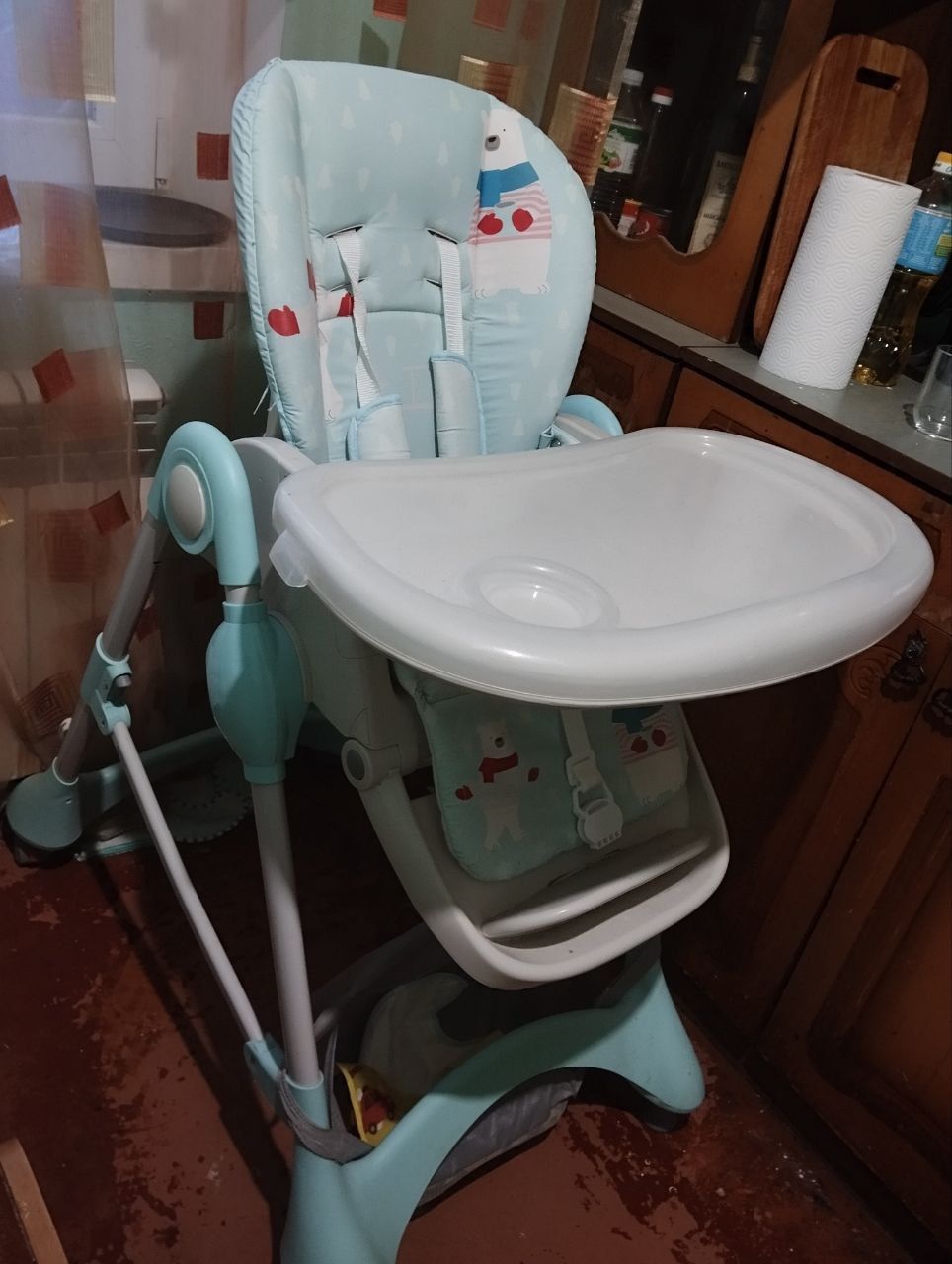 Стільчик для годування Caretero Magnus