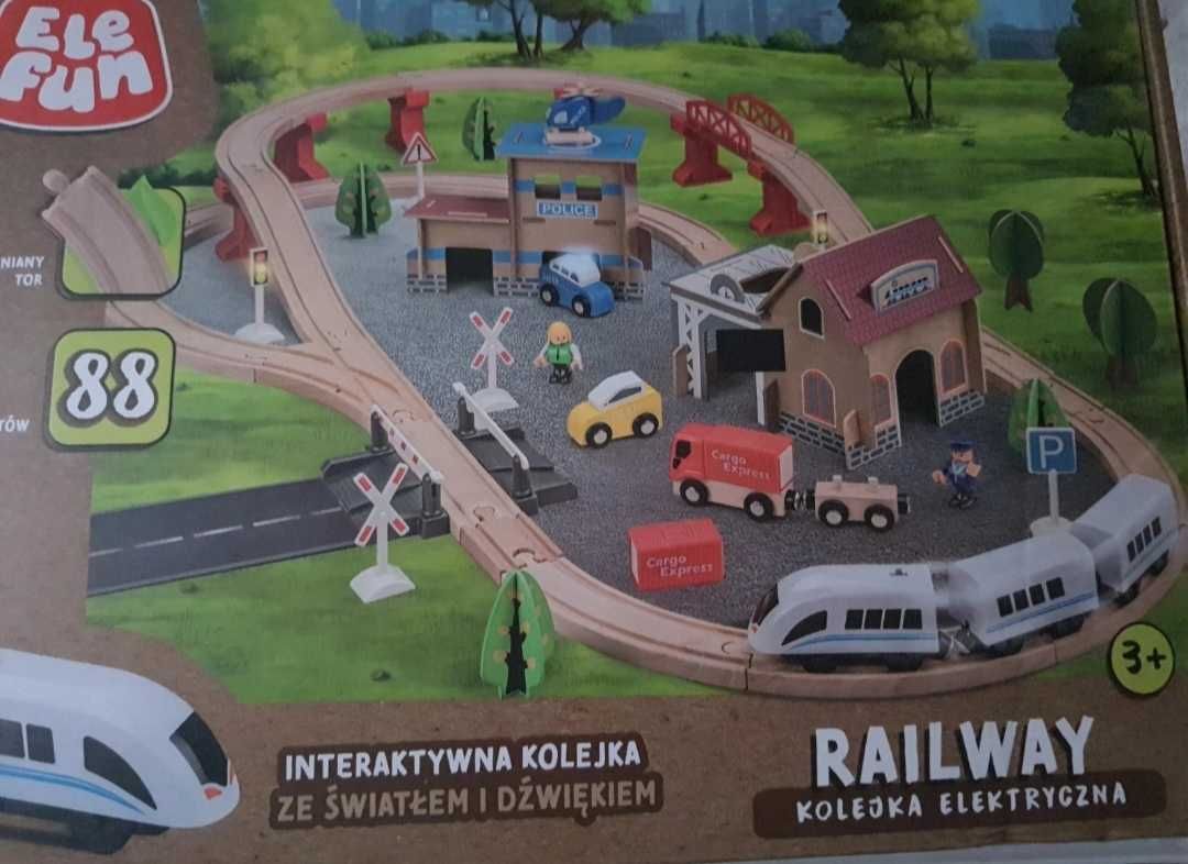 Interaktywna Kolejka drewniana, 88el., elefun
