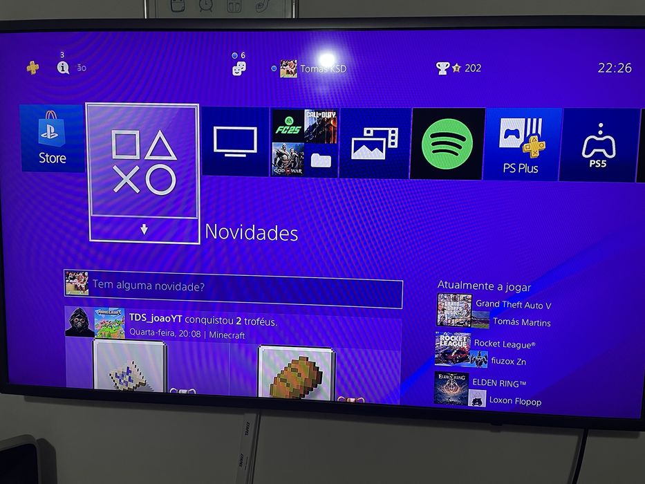 Vendo ps4 slim 500gb com cabos e comando ler anunico!