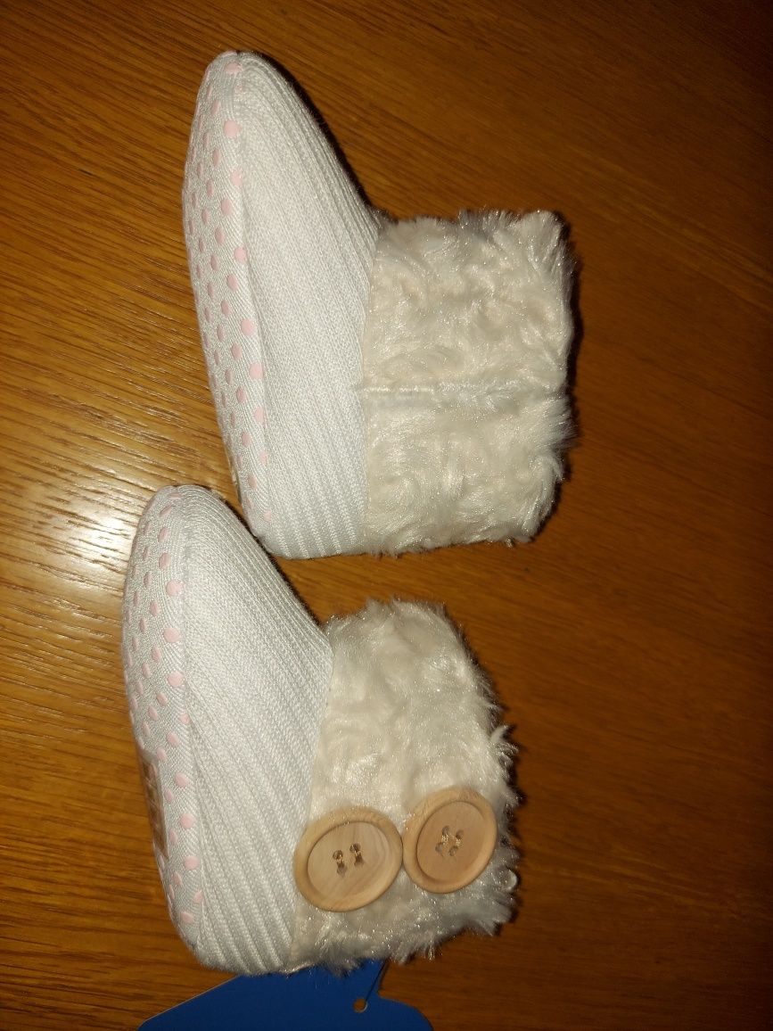 Pantufas/bota bebé