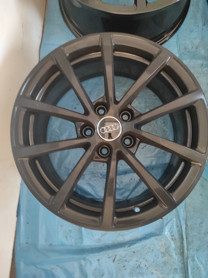 144 Felgi aluminiowe ORYGINAŁ AUDI R 17 5x112 Bardzo Ładne CZARNE