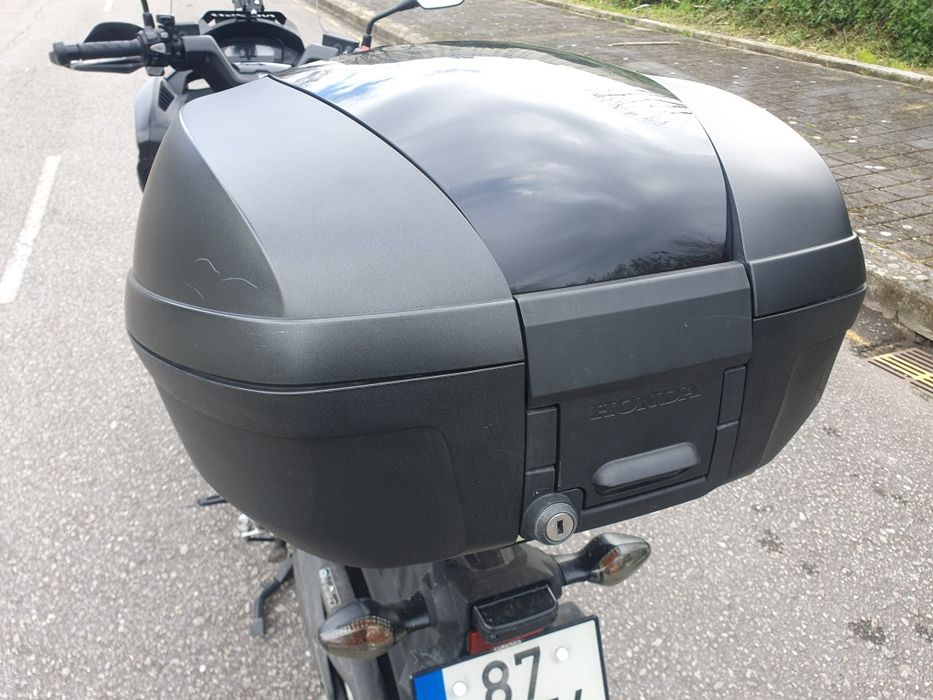 Honda NC750D Integra DCT - 2019 - mudanças automáticas e sequenciais