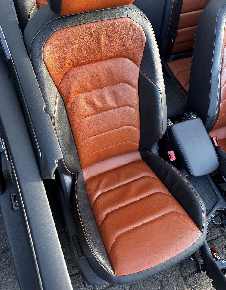TIGUAN 5NN 5NA Allspace R-LINE Сидіння Шкіра Комплект Пам‘ять