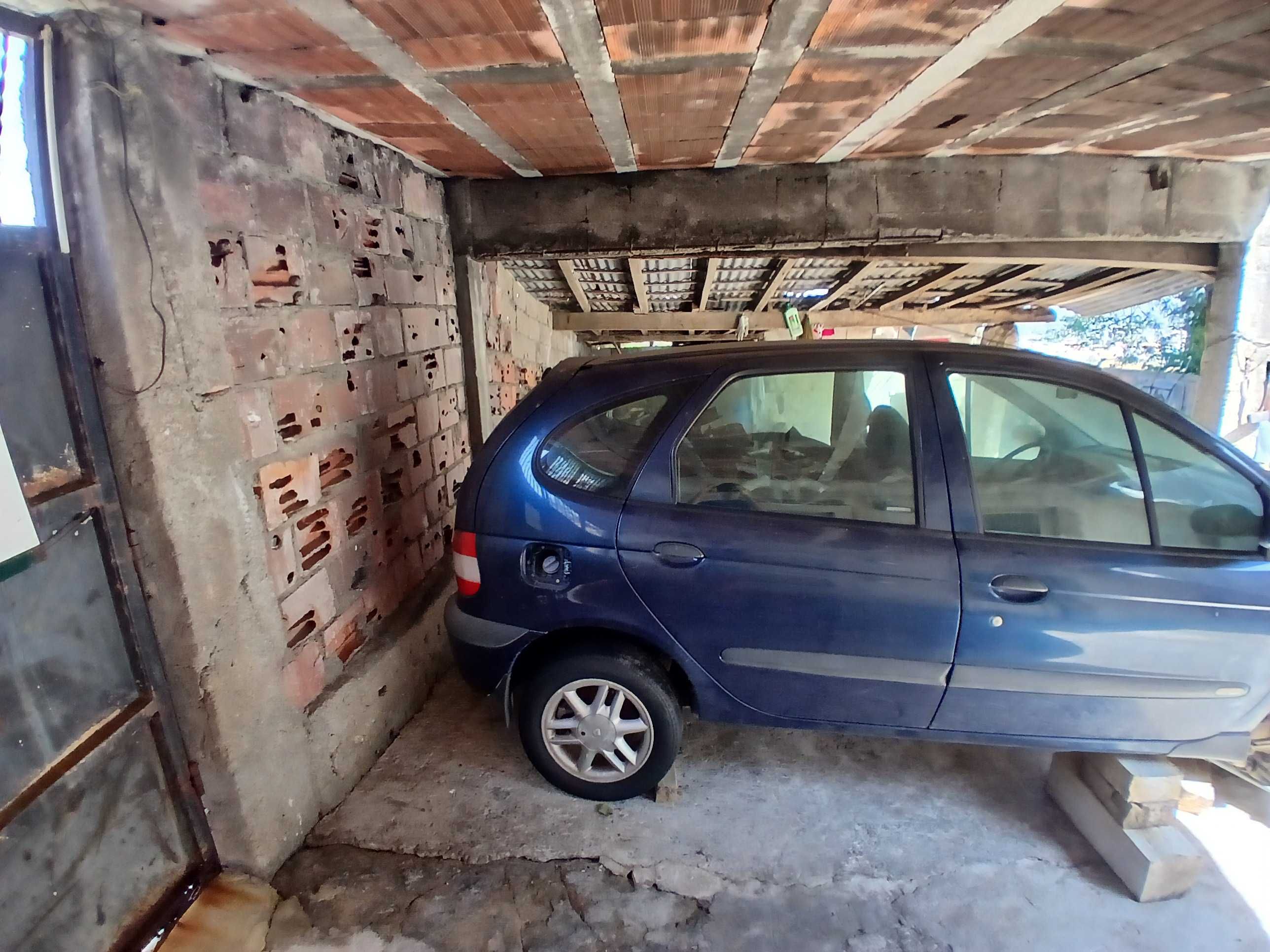 Venda de peças carrinha Renault