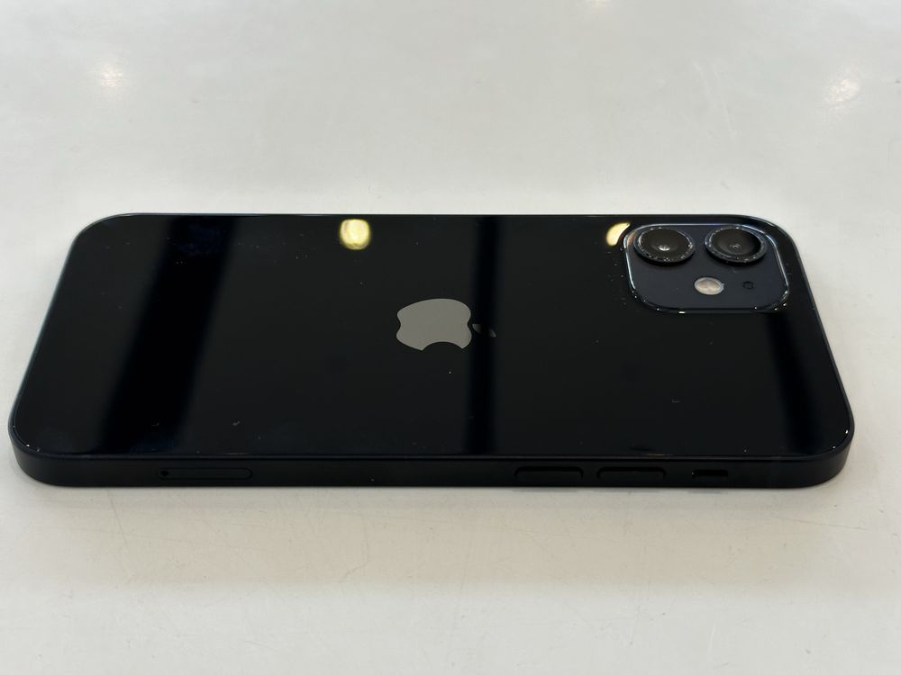 Apple iPhone 12 64GB Czarny/Black - używany