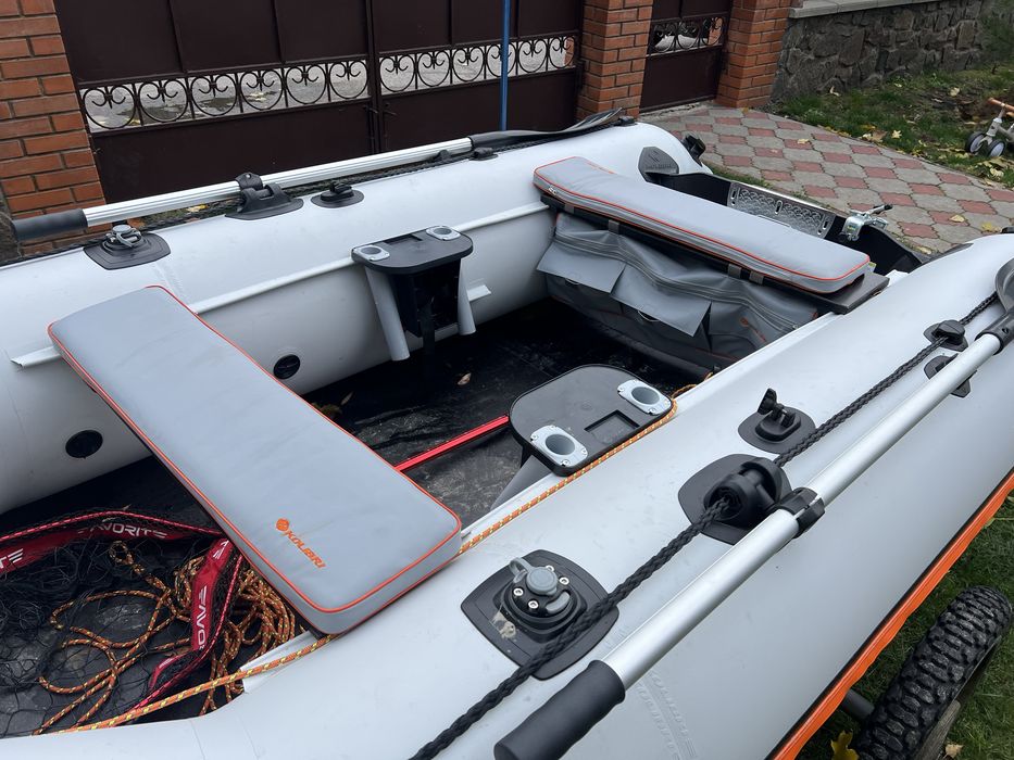 Лодка/човен калiбрi КМ330