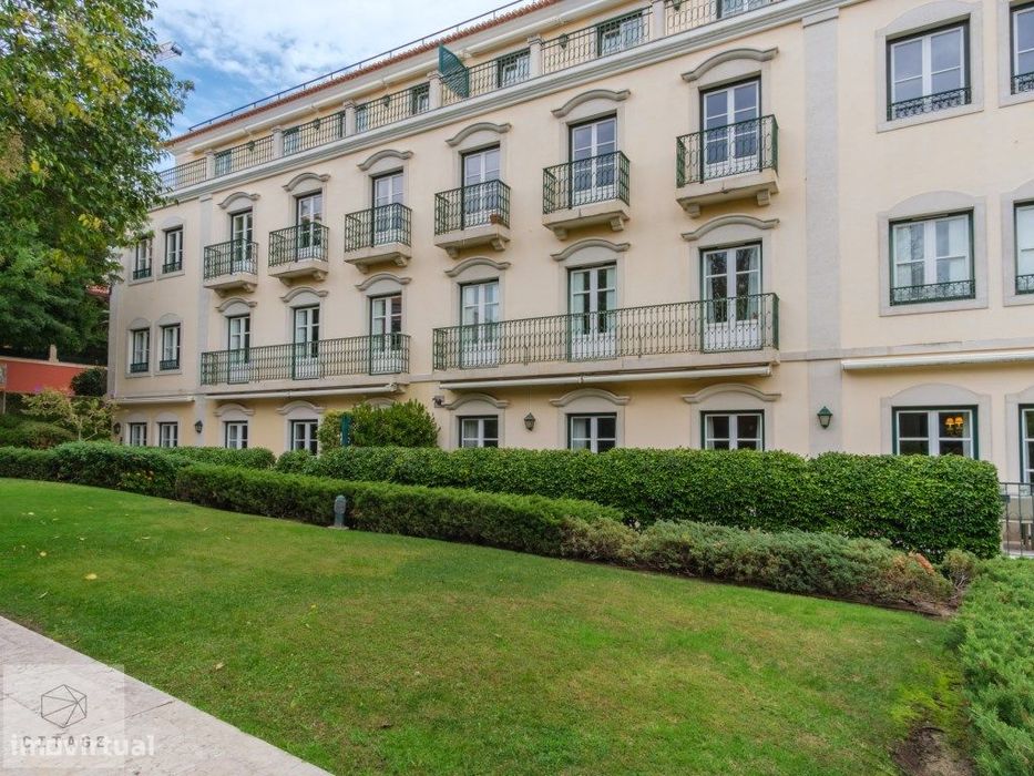 Apartamento T3 na Lapa com garagem