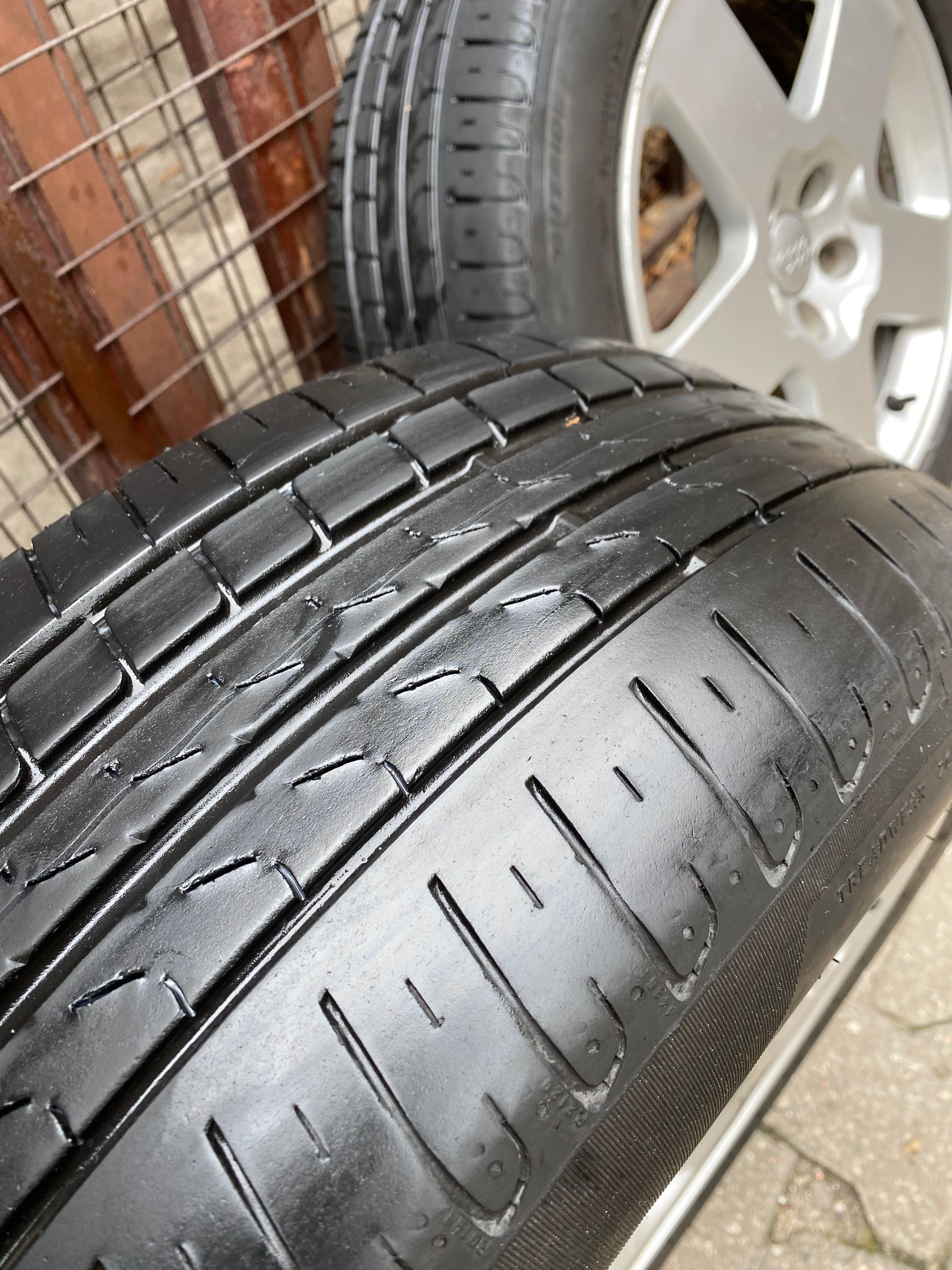 Felgi Audi TT 8N z letnimi oponami 205x55 R16