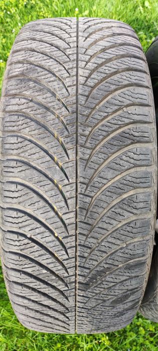 Opony całoroczne Goodyear 195X60X15