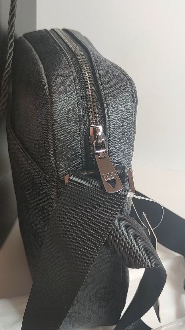 Монограмна чоловіча барсетка Guess. Сумка гес через плече