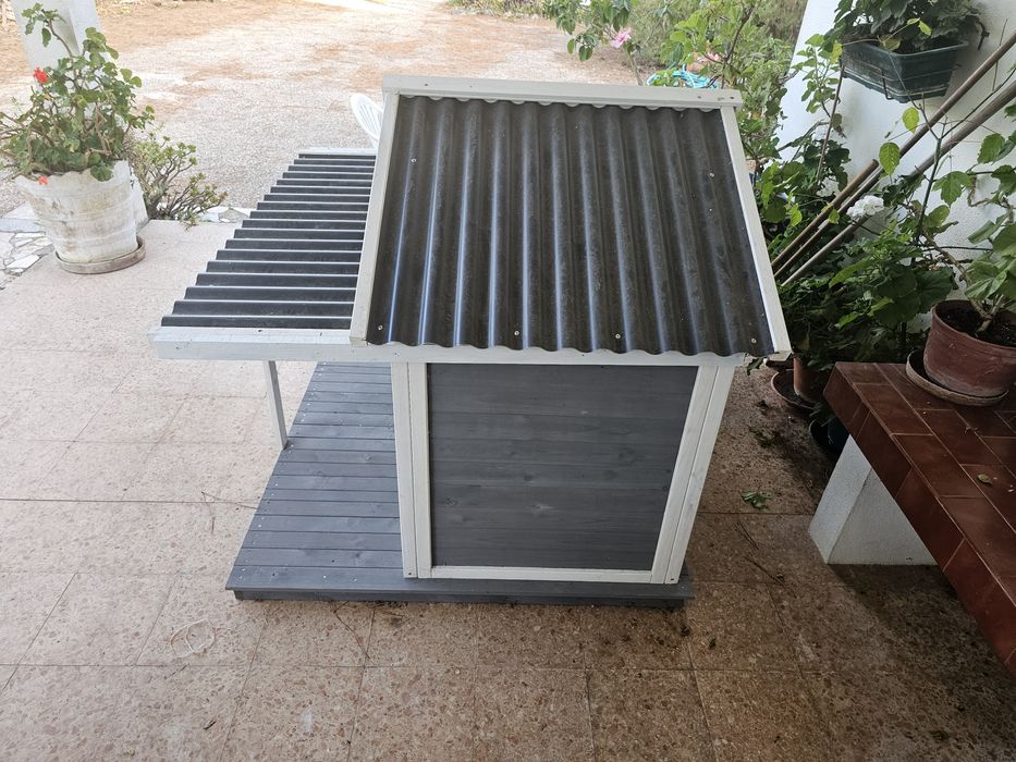 Casota para cão porte médio/grande como nova