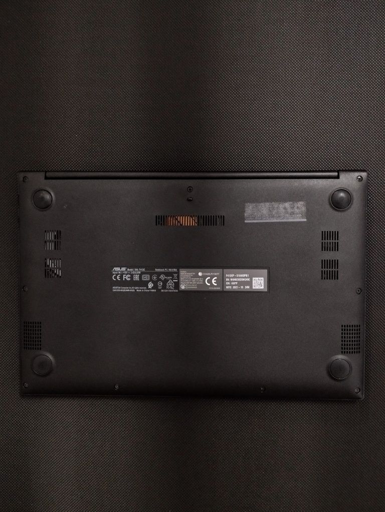 Computador portátil ASUS Vivobook 14"