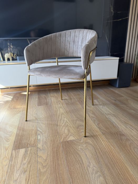 Krzesła do salonu- 4 sztuki jak nowe