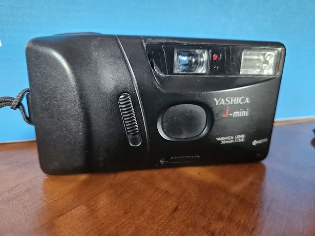 Aparat analogowy Yashica j mini uszkodzony / na części