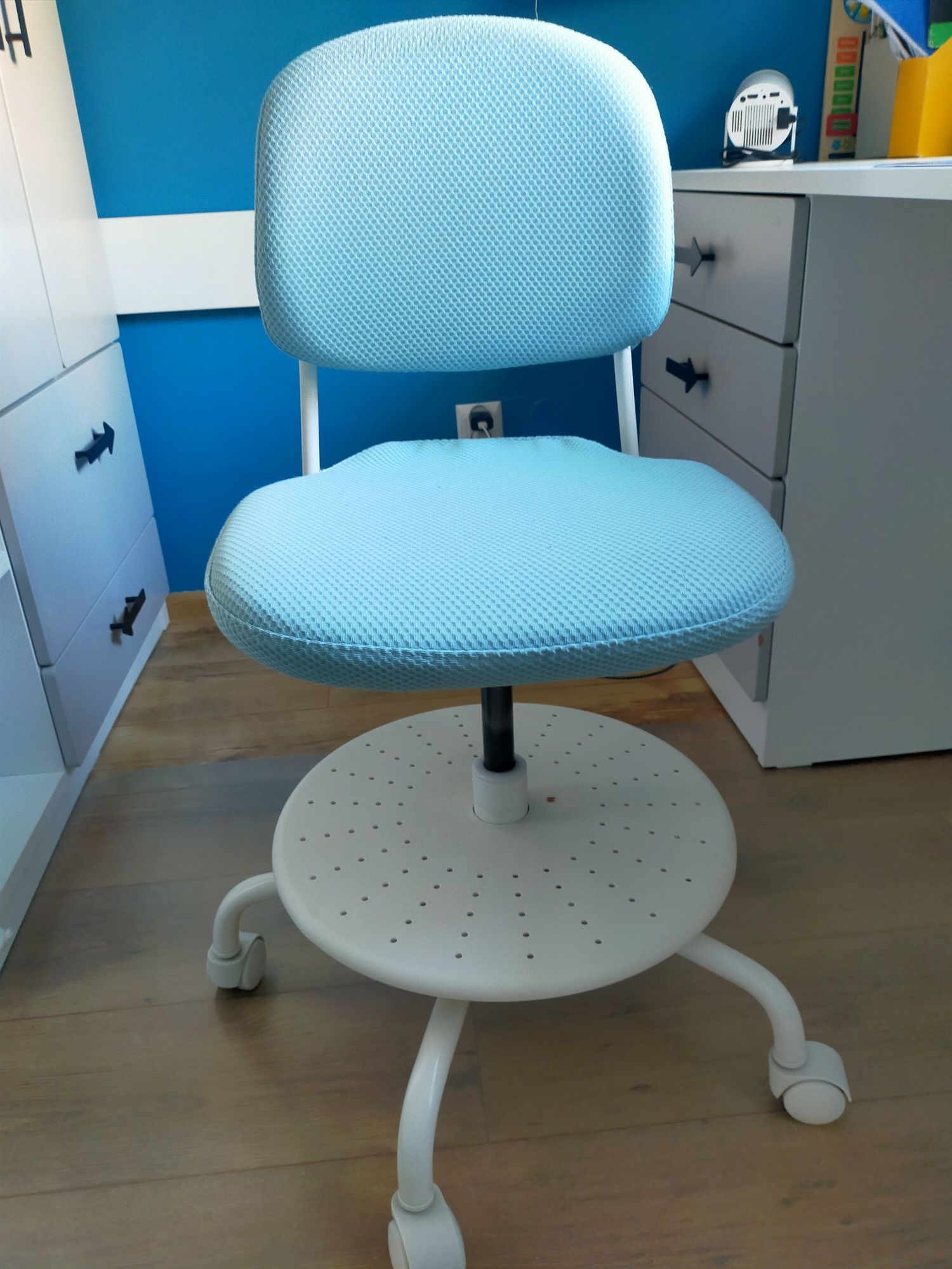 VIMUND krzesło ikea
Dziecięce krzesło biurowe