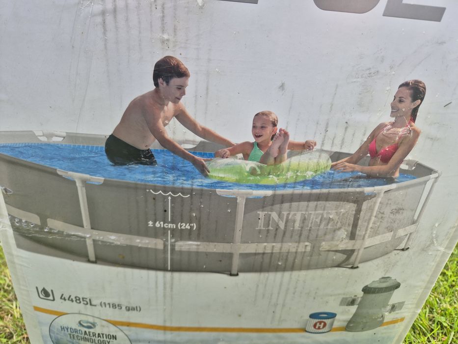 Kompletny basen ogrodowy INTEX z pompą i akcesoriami