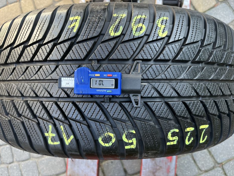 1szt. 225/50/17 Bridgestone Blizak LM001 ROK 2019.