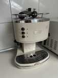 ekspres kolbowy Delonghi Icona Vintage ecov beżowy retro