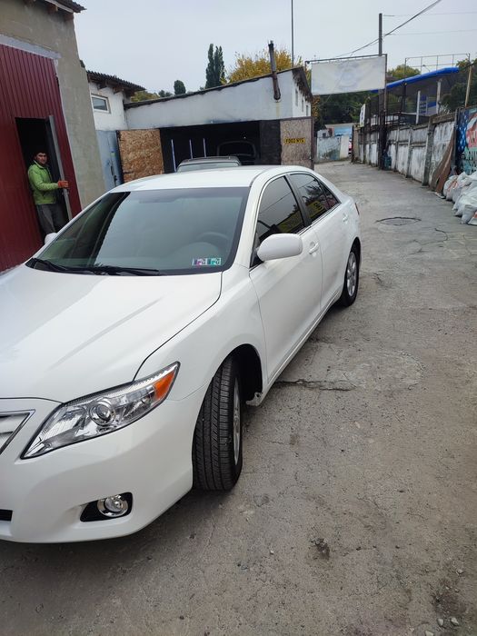 Продам Toyota Camry 40 рестайлинг 2011 года