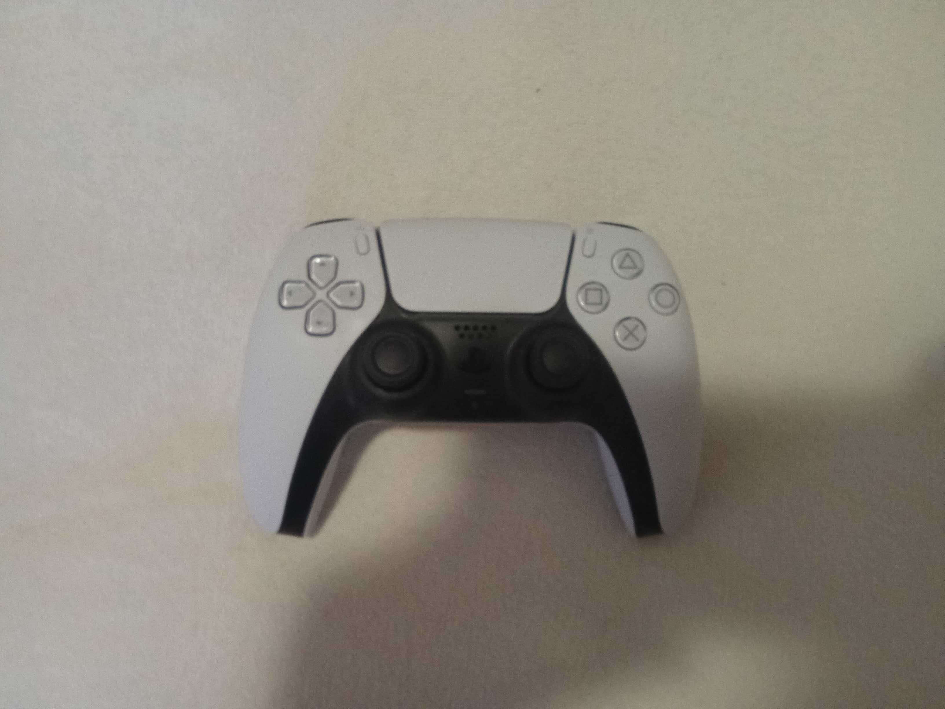 Playstation 5  em nova , com o cabo de alimentação e 1 comando