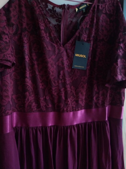 Nowa sukienka wieczorowa na wesele