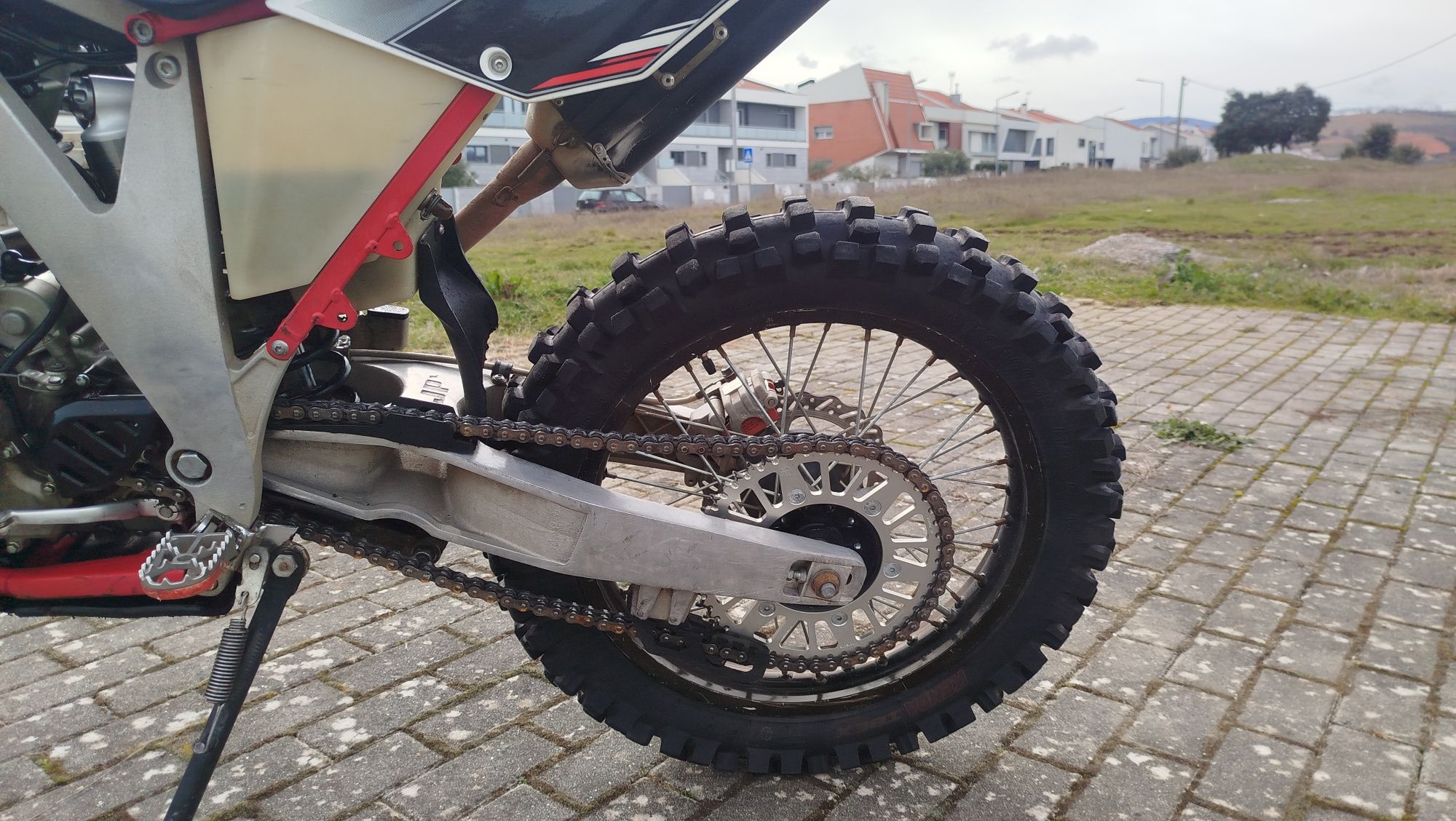 AJP PR5 enduro 250