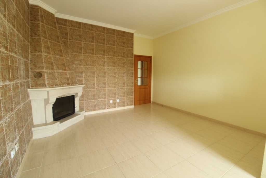 Apartamento T3 Parqueamento, arrecadação, Quinta da Fidalga, Seixal.