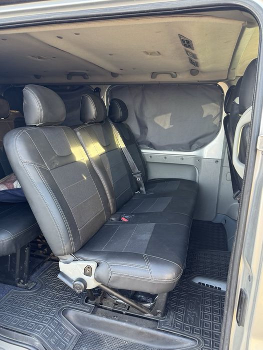 Renault Traffic 2011 року 2,0 дизель пасажир (8+1)