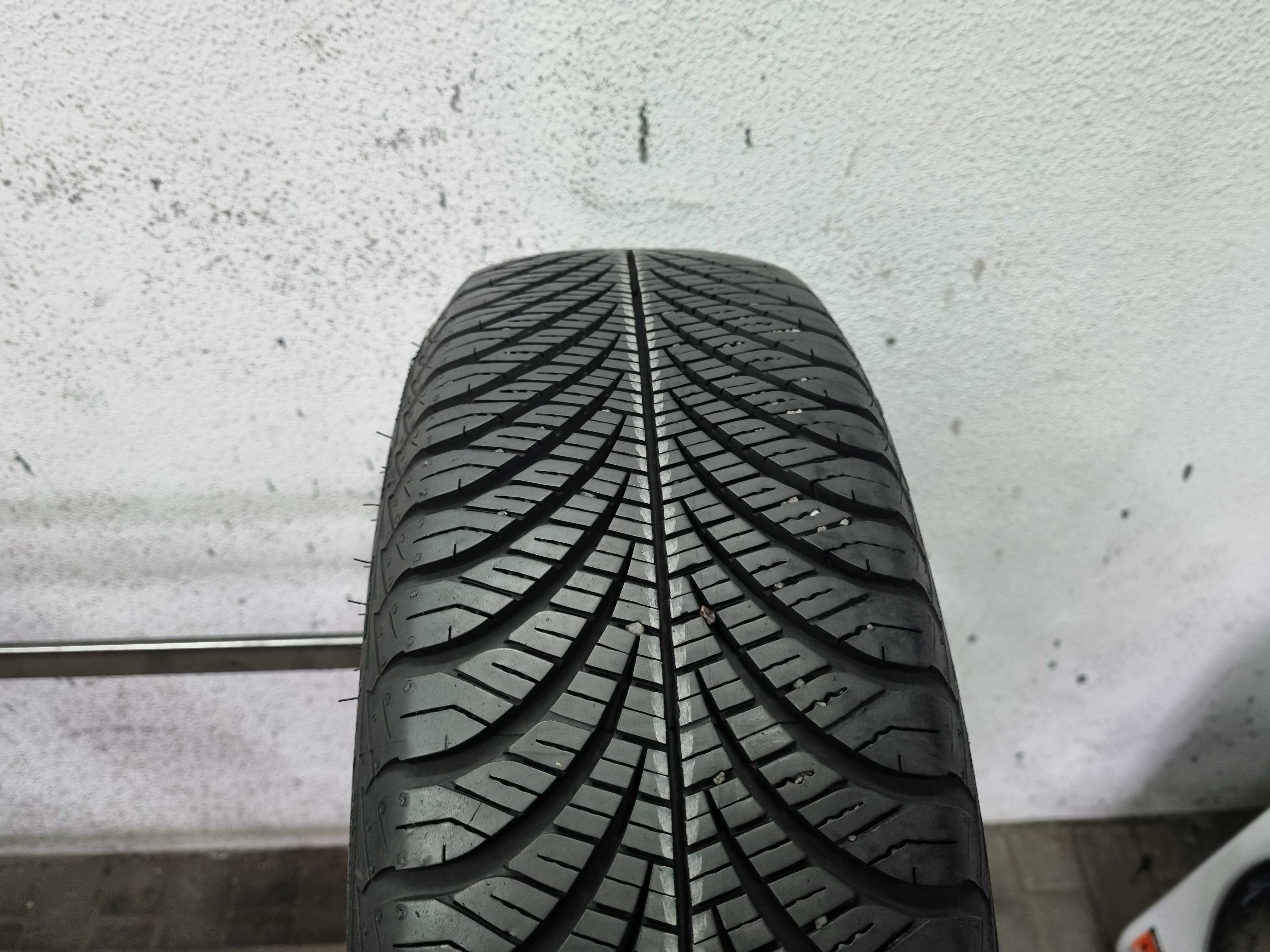175/65/14 82T Goodyear Vector 4seasons Gen-2 D.0716