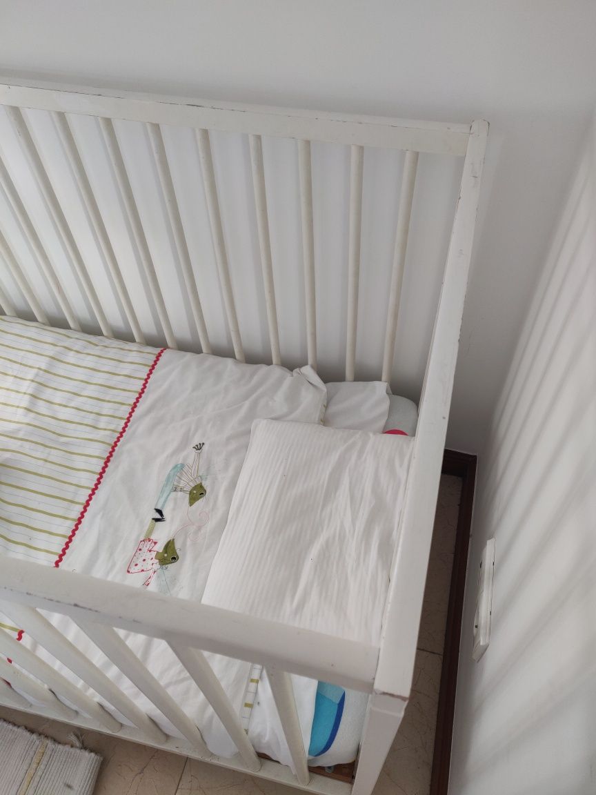 Cama bebé/berço com colchão 120*60
